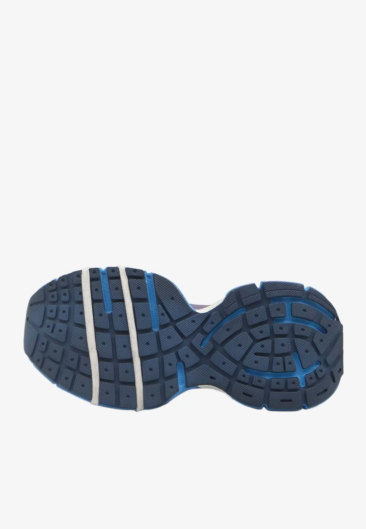 3XL Worn-Out Low-Top Sneakers