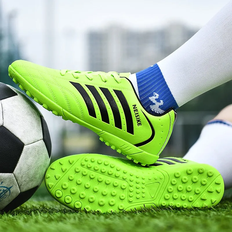Sneakers Soccer Shoes Adult Kids Sport Footwear Cleats Grass Training Football Shoes Outdoor Durable Professional Futsal Sneaker